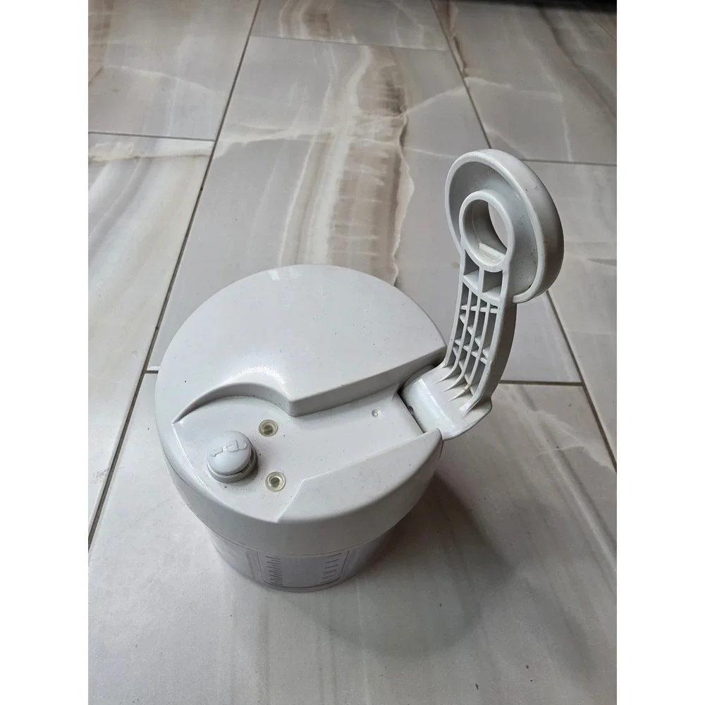 The Pampered‎ Chef Manual Food Processor 3 Cup White Hand Crank Chopper 2593 A2